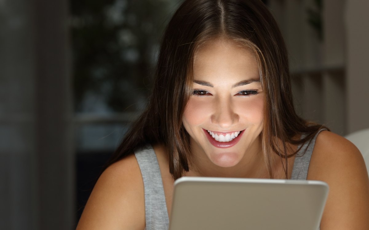 How to Reconnect With an Old Friend Safely
